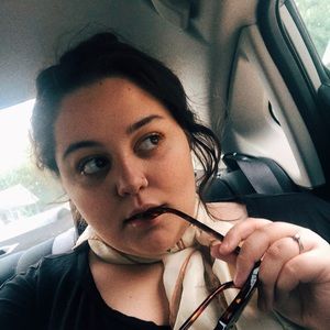 Meet your Posher, Thrifty